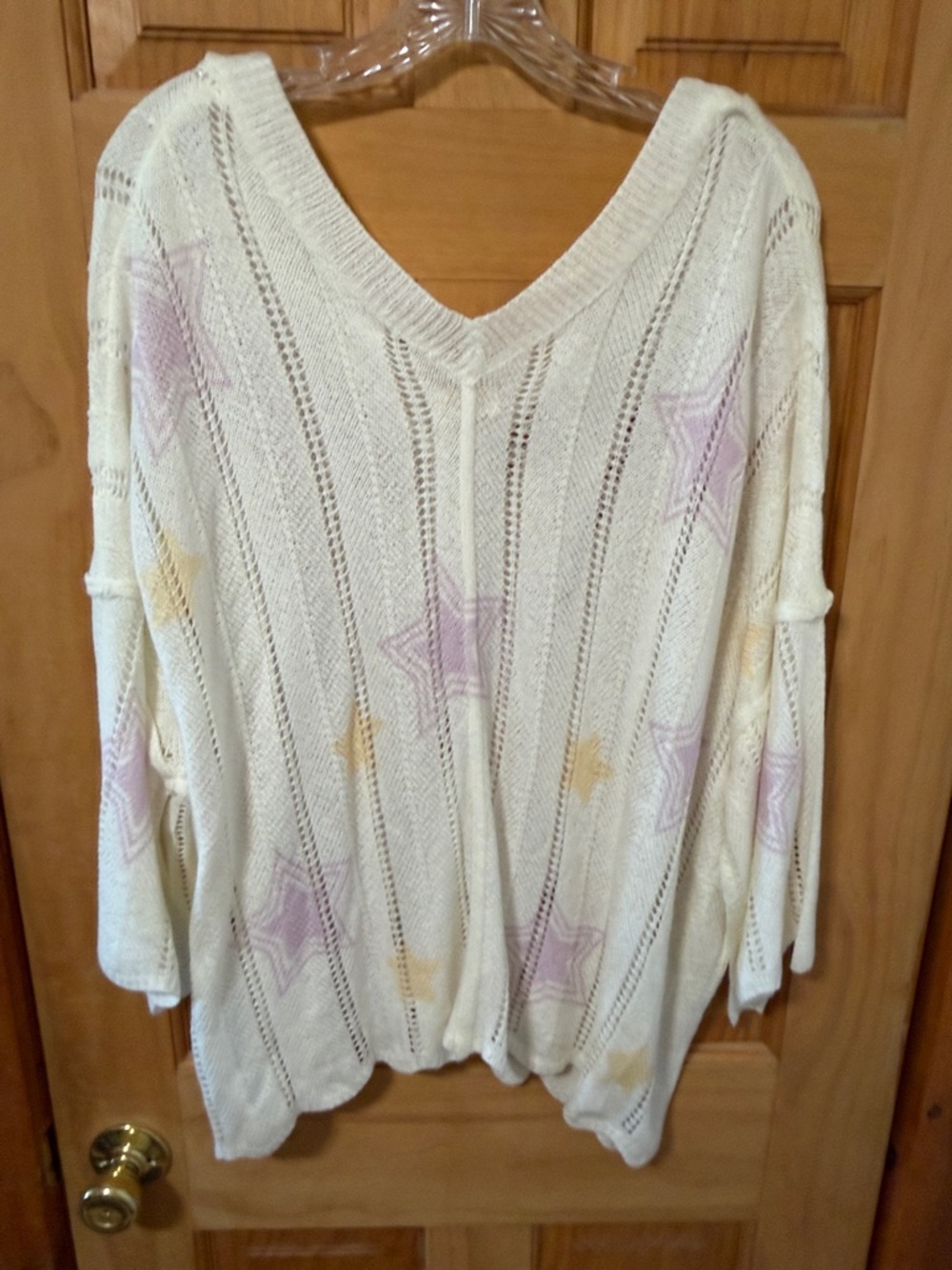 POL Cream Open-Knit V-Neck Sweater with Pastel Stars - Picture 10 of 16